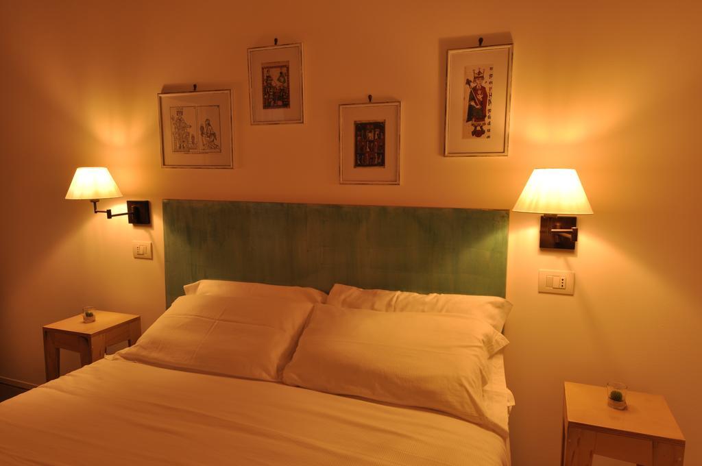 Montegusto Bed and Breakfast Castel Del Monte  Rum bild