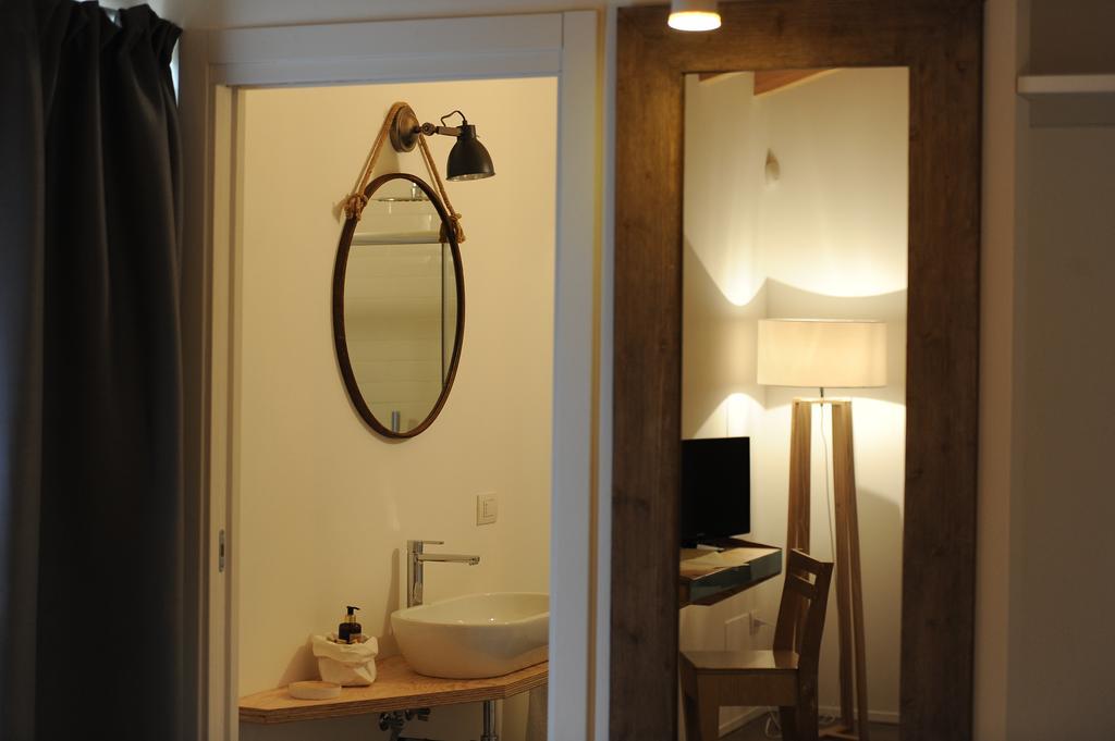 Montegusto Bed and Breakfast Castel Del Monte  Rum bild